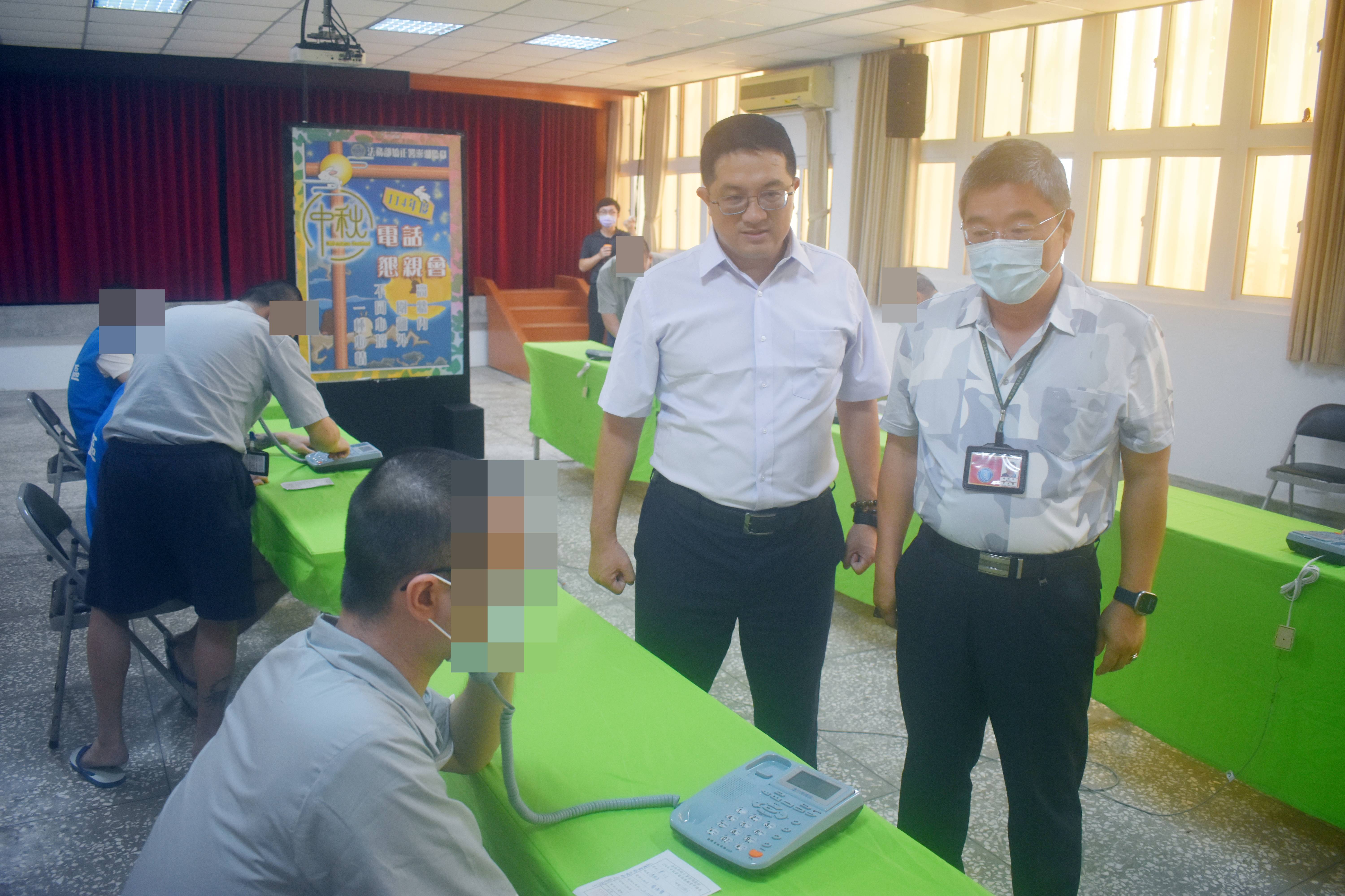 中華電信總經理與典獄長共赴會場